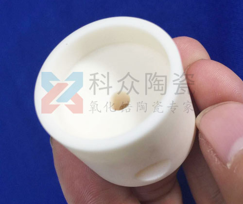 如何制備高純度的氧化鋁陶瓷粉末？